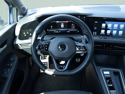 Used 2022 Volkswagen Golf R AWD/4WD image 25