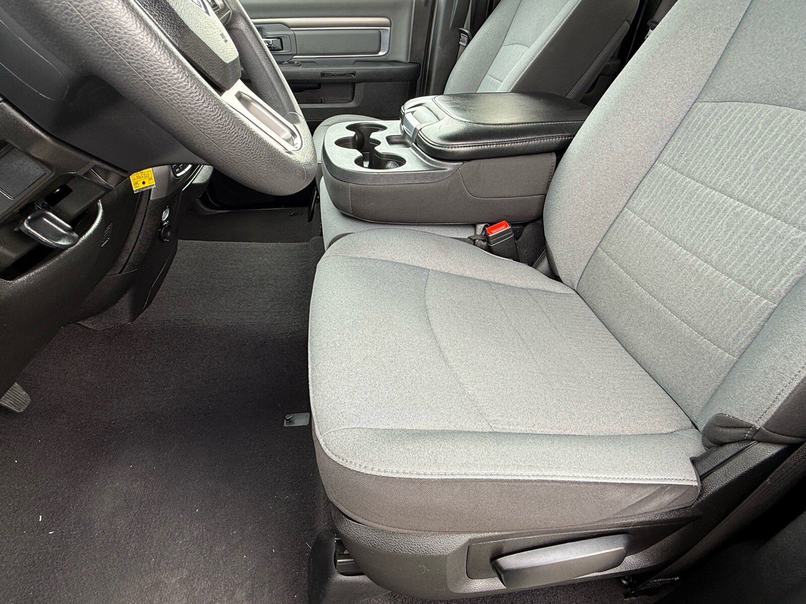 Used 2024 RAM 1500 Classic SLT AWD/4WD image 13