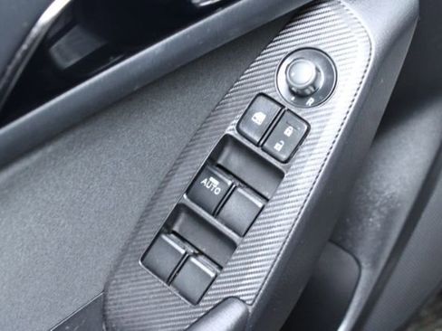 Used 2014 MAZDA MAZDA3 i Touring image 7