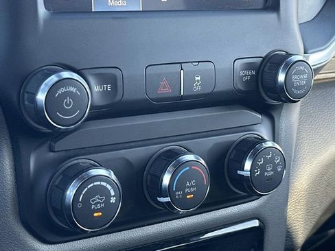 Used 2024 RAM 2500 Big Horn image 30