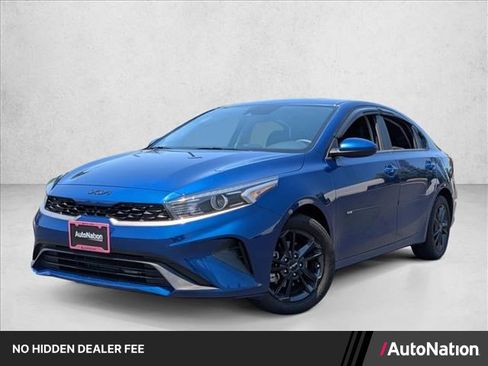 Used 2023 Kia Forte LXS FWD image 1