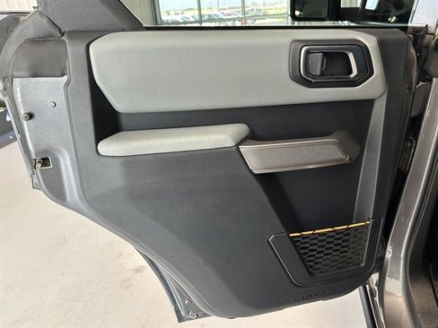 Used 2023 Ford Bronco Badlands w/ Sasquatch Package image 12