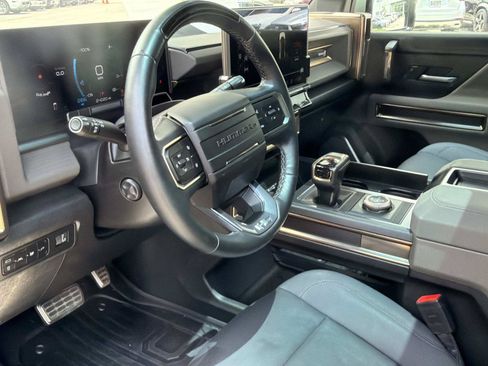 Used 2024 GMC Hummer EV 3X w/ LPO, Illumination Package AWD/4WD image 34