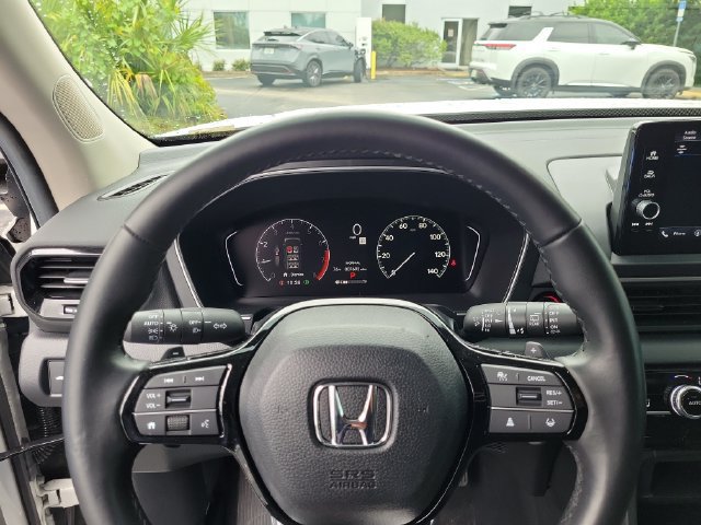 Used 2025 Honda Pilot EX-L image 24
