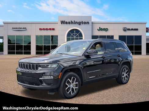 Used 2025 Jeep Grand Cherokee Limited w/ Luxury Tech Group II AWD/4WD image 1