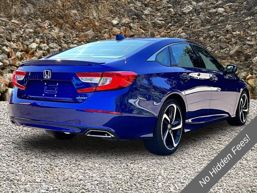 Used 2018 Honda Accord Sport image 2