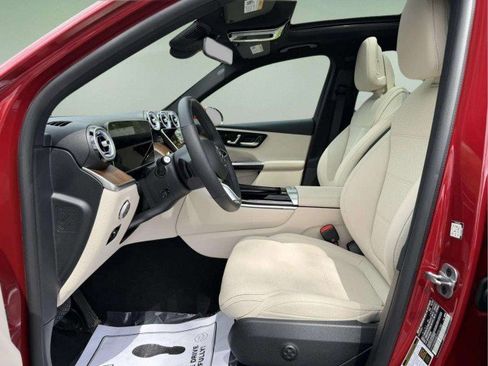 Certified 2026 Mercedes-Benz GLC 300 4MATIC image 19