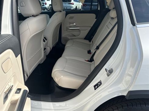 Used 2026 Mercedes-Benz GLA 250 4MATIC image 23