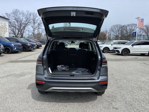 Used 2025 Volkswagen Taos S image 29