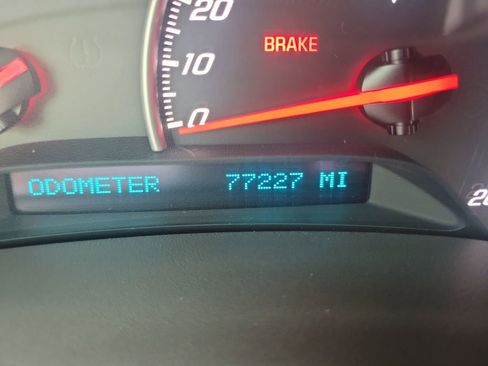 Used 2005 Chevrolet Corvette Coupe w/ Preferred Equipment Group image 31