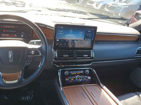Used 2023 Lincoln Navigator Black Label image 19