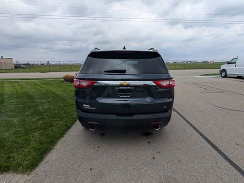 Used 2021 Chevrolet Traverse LT FWD image 9