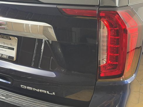 Used 2023 GMC Yukon Denali RWD image 26