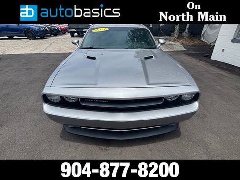 Used 2013 Dodge Challenger SXT Plus RWD image 8