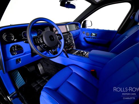 Used 2026 Rolls-Royce Cullinan AWD/4WD image 4
