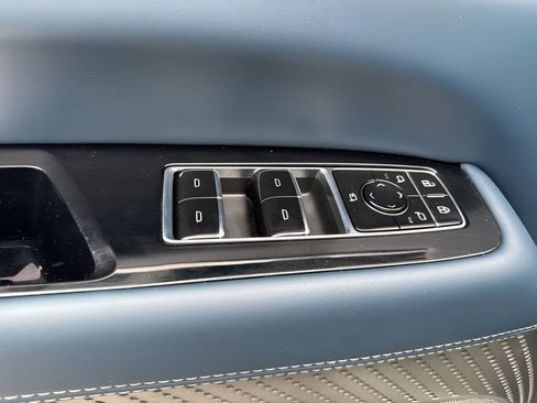 Used 2025 Cadillac Escalade IQ Luxury 2 w/ LPO, Premium Carpet Package AWD/4WD image 28