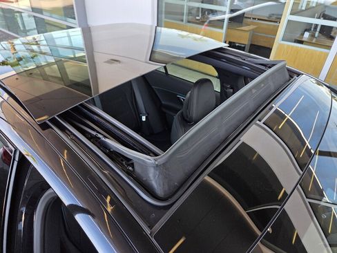 New 2026 Mercedes-Benz E 53 AMG e 4MATIC Sedan image 17