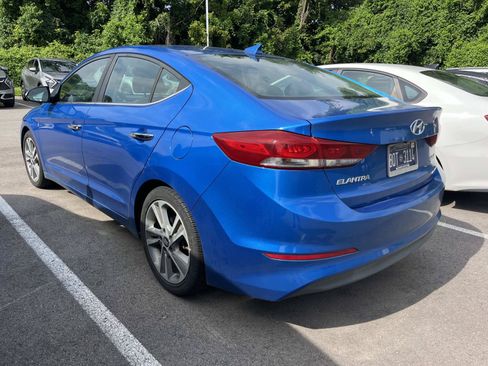 Used 2017 Hyundai Elantra Limited w/ Limited Tech Package 08 FWD image 3