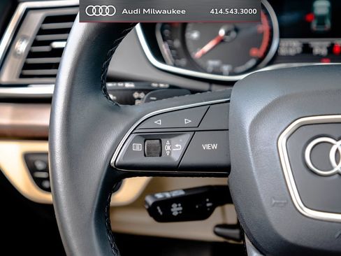 Used 2023 Audi Q5 2.0T Premium w/ Convenience Package AWD/4WD image 17