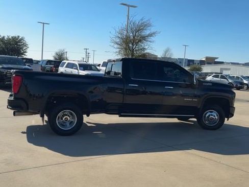 Used 2022 Chevrolet Silverado 3500 High Country image 9