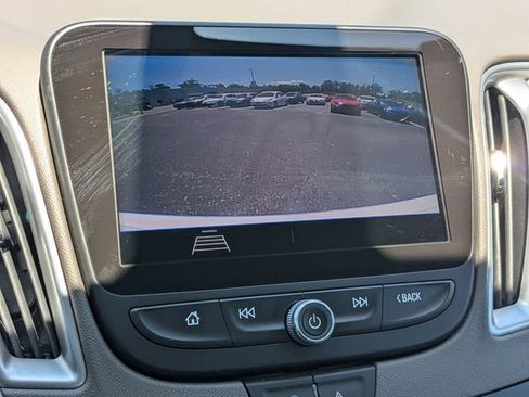 Used 2020 Chevrolet Malibu LS FWD image 19