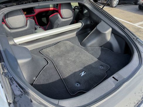 Certified 2024 Nissan Z Performance w/ Floor Mat Package image 26