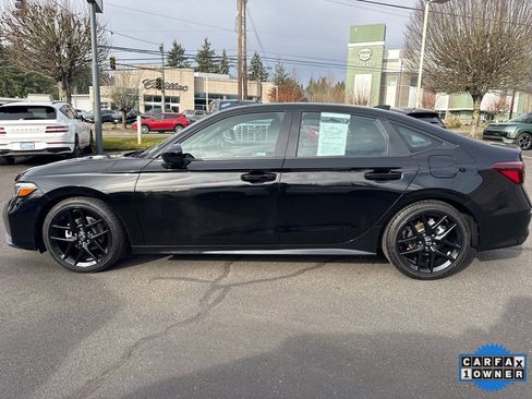 Used 2025 Honda Civic Sport image 4