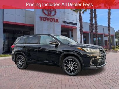 Used 2017 Toyota Highlander SE