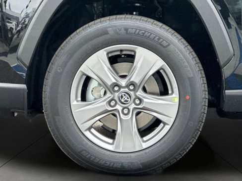 New 2025 Toyota RAV4 XLE image 33