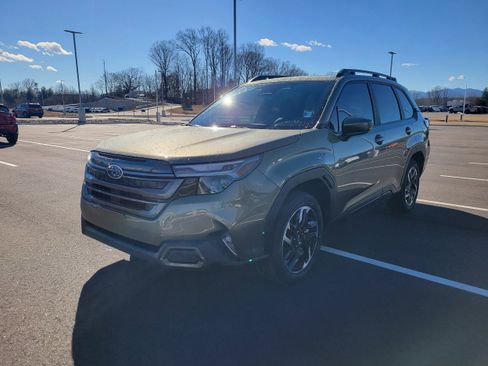 New 2026 Subaru Forester Limited w/ Premium/Limited Package image 3