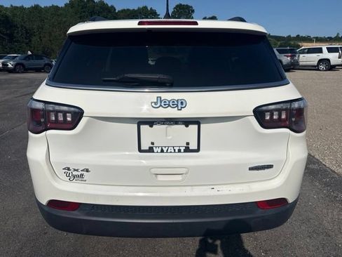 Used 2019 Jeep Compass Latitude AWD/4WD image 7