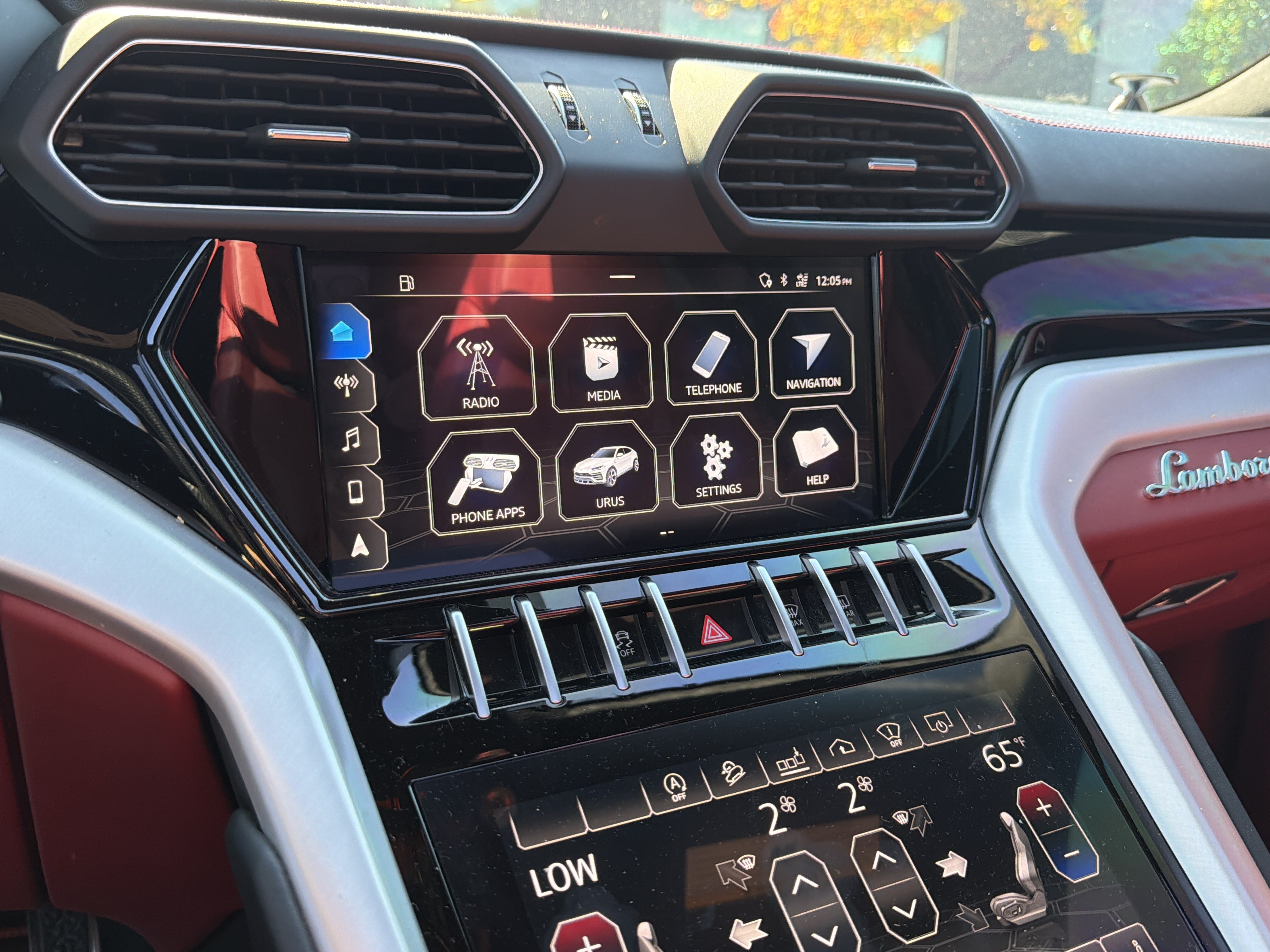Used 2020 Lamborghini Urus AWD/4WD image 19