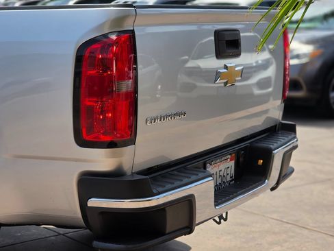 Used 2015 Chevrolet Colorado W/T w/ WT Convenience Package RWD image 10