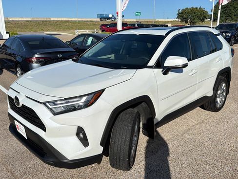Used 2024 Toyota RAV4 XLE Premium w/ Weather Package FWD image 7