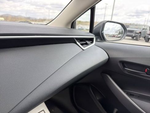 Used 2024 Toyota Corolla LE image 23