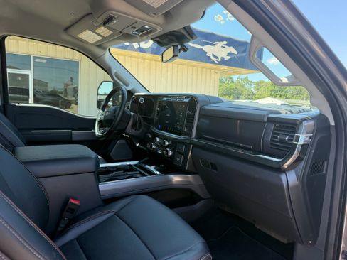 Used 2024 Ford F250 Lariat w/ Sport Appearance Package AWD/4WD image 14