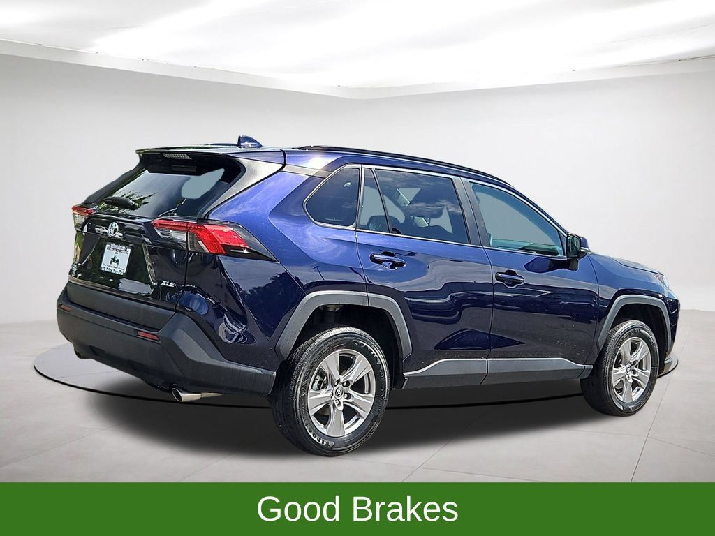 Used 2023 Toyota RAV4 XLE FWD image 7