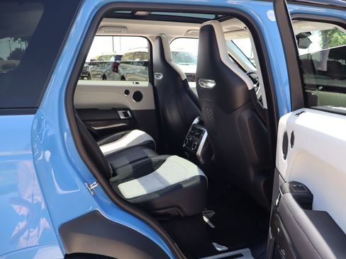 Used 2022 Land Rover Range Rover Sport SVR AWD/4WD image 35