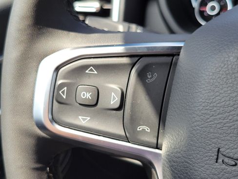 Used 2025 RAM 2500 Big Horn AWD/4WD image 11