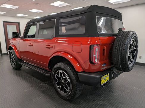 Used 2024 Ford Bronco Outer Banks image 6