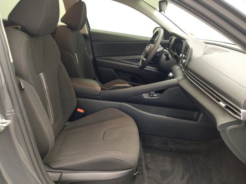 Used 2023 Hyundai Elantra SEL w/ Cargo Package FWD image 21