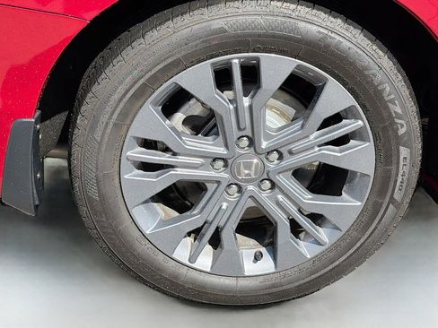 Used 2026 Honda Odyssey Touring image 9