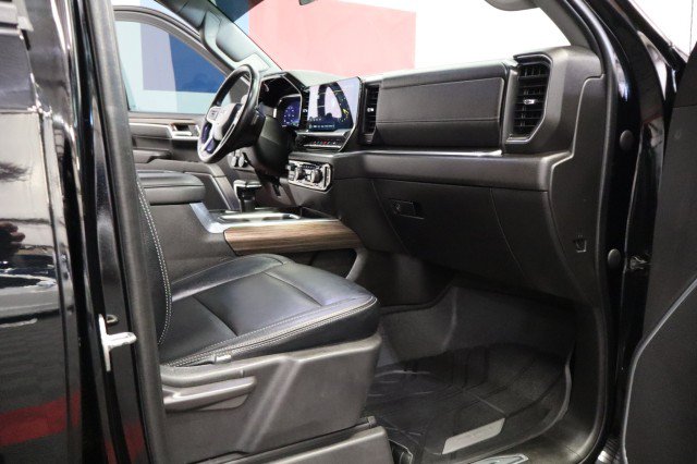 Used 2022 Chevrolet Silverado 1500 RST w/ Protection Package AWD/4WD image 57