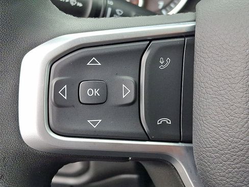Used 2025 RAM 1500 Big Horn AWD/4WD image 23