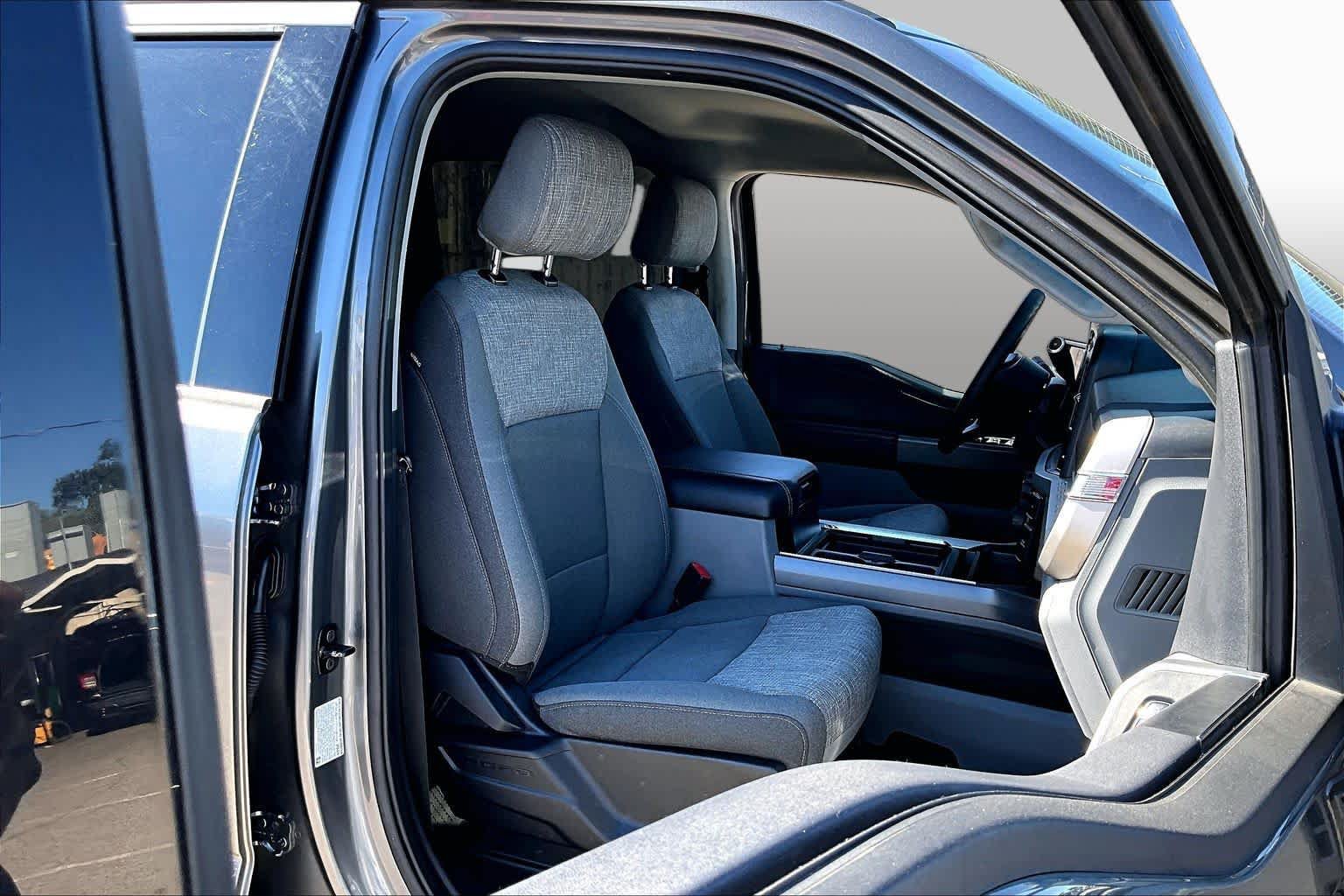 Used 2024 Ford F250 XLT w/ XLT Premium Package AWD/4WD image 9