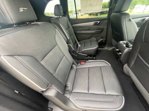 New 2026 Buick Enclave Sport Touring w/ Power Package FWD image 26