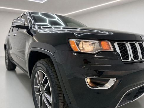 Used 2020 Jeep Grand Cherokee Limited w/ Luxury Group II image 39