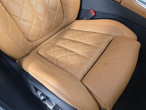 Certified 2023 BMW X7 xDrive40i w/ Executive Package image 18