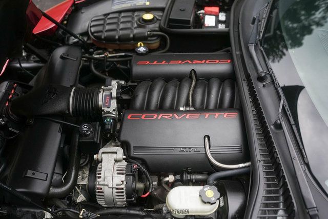 Used 2004 Chevrolet Corvette Convertible w/ Preferred Equipment Group RWD image 24