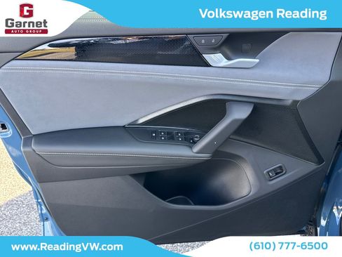 New 2026 Volkswagen Tiguan SE image 12